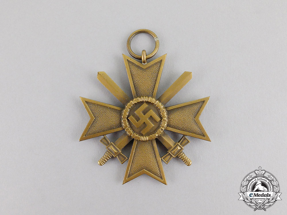 germany._a_mint_and_unissued_war_merit_cross_second_class_with_swords&_packet_by_k._quenzer_c17-369_1