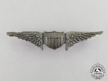 united_states._an_army_air_service_aviator_badge,_c.1925_c17-3742