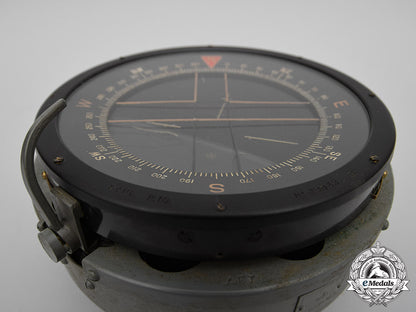 united_kingdom._a_royal_air_force_p10_aircraft_compass_no.29048_b_in_its_wooden_case,_lancaster_bomber_type_c17-3807