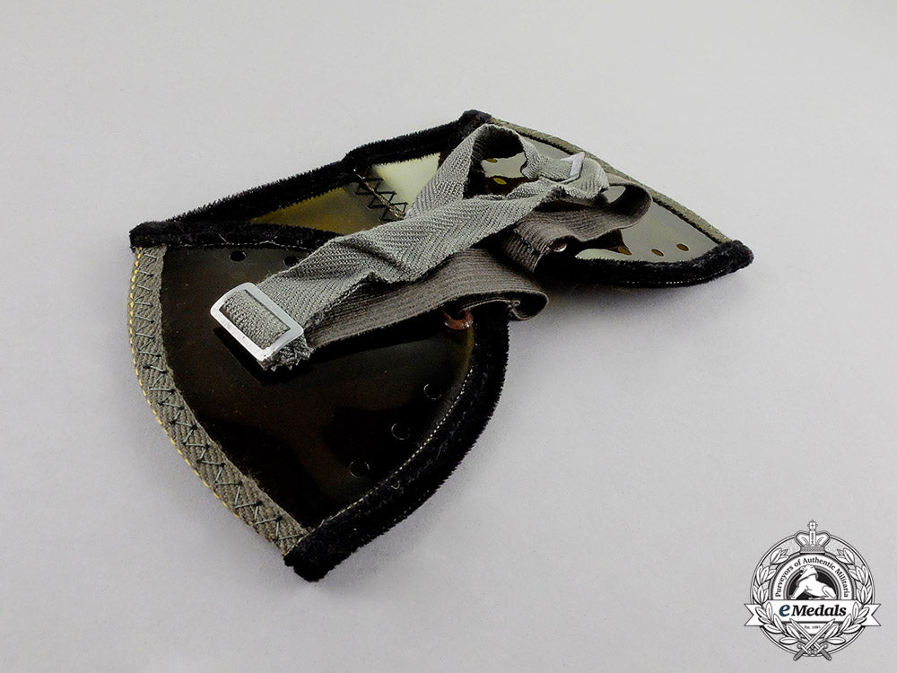 germany._a_mint_cased_pair_of_flak_crew_member’s_dust_goggles_c17-3923