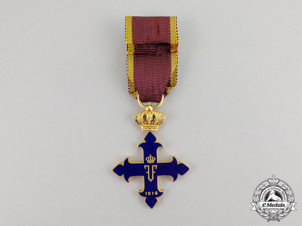romania,_kingdom._an_order_of_st._michael_the_brave_in_gold,_iii_class,_c.1941_c17-396_2