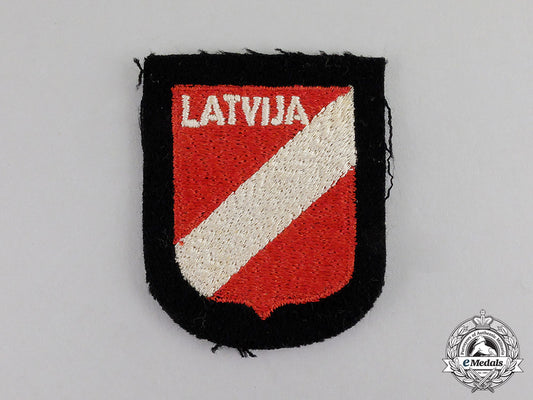 germany._a_waffen-_ss_latvian_foreign_voluteer_sleeve_shield_c17-4013