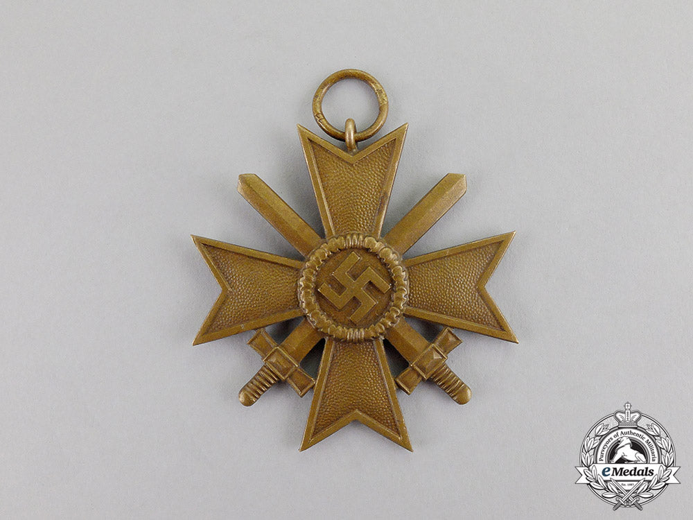 germany._a_war_merit_cross_second_class_with_swords_by_grossmann&_co._c17-4019