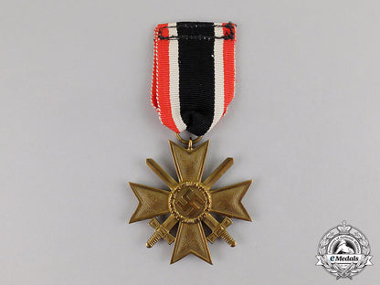 germany._a_packeted_war_merit_cross_second_class_with_swords,_by_glaser&_sohn_c17-4106
