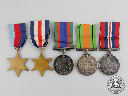 canada._a_wireless_training_award_group_to_m.v._flynn,_royal_canadian_air_force_c17-4306_1_1_1