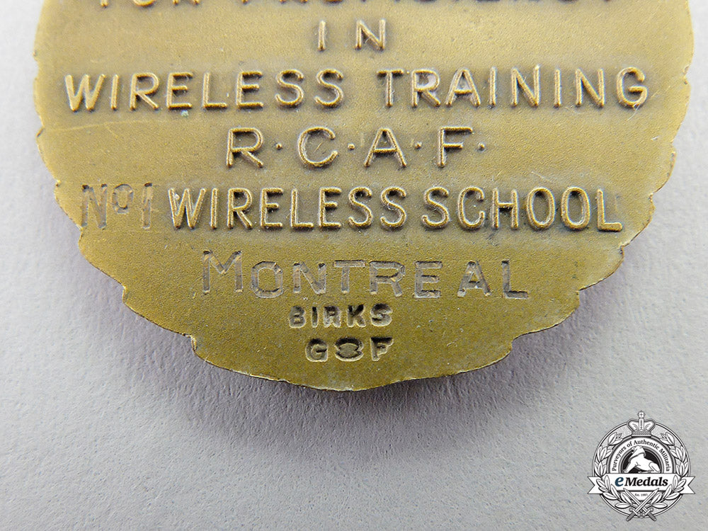 canada._a_wireless_training_award_group_to_m.v._flynn,_royal_canadian_air_force_c17-4309_1_1_1