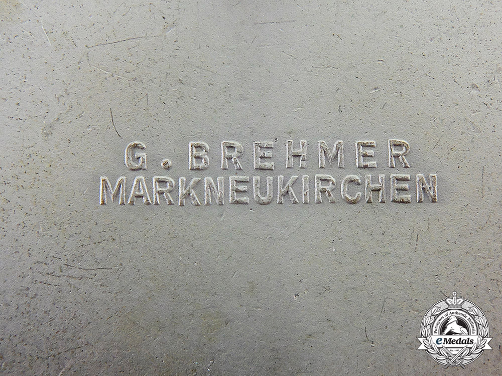germany._a1939_victors_badge_in_the_national_trade_competition-"_gausieger"_c17-453_1