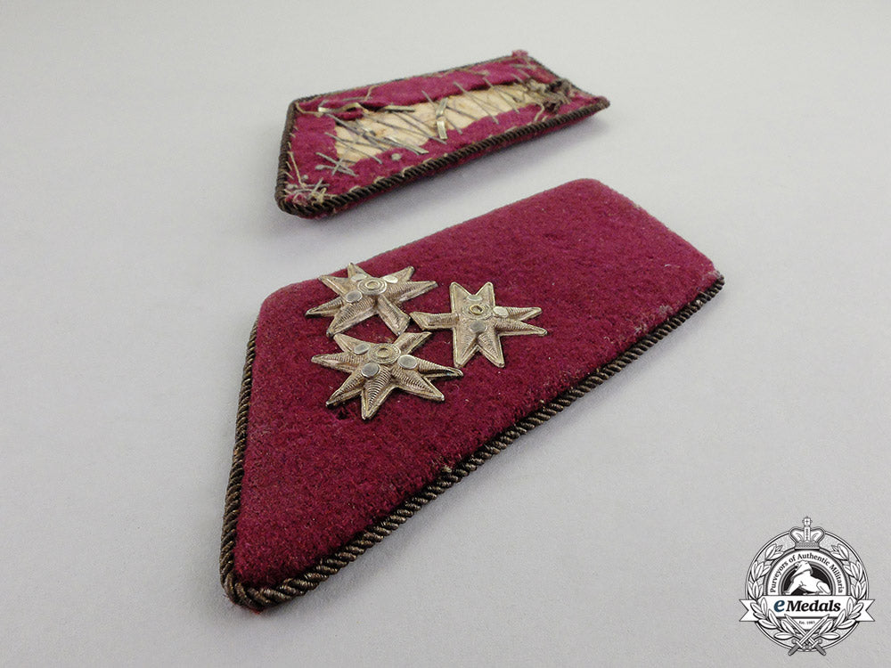 croatia,_independent_state._a_pair_of_collar_tabs_for_satnik(_captain),_c.1941_c17-4581