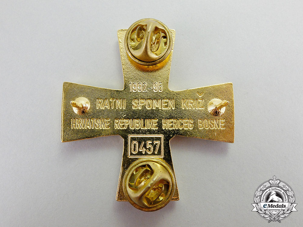 croatia._a_war_memorial_cross1992-1995_c17-4672