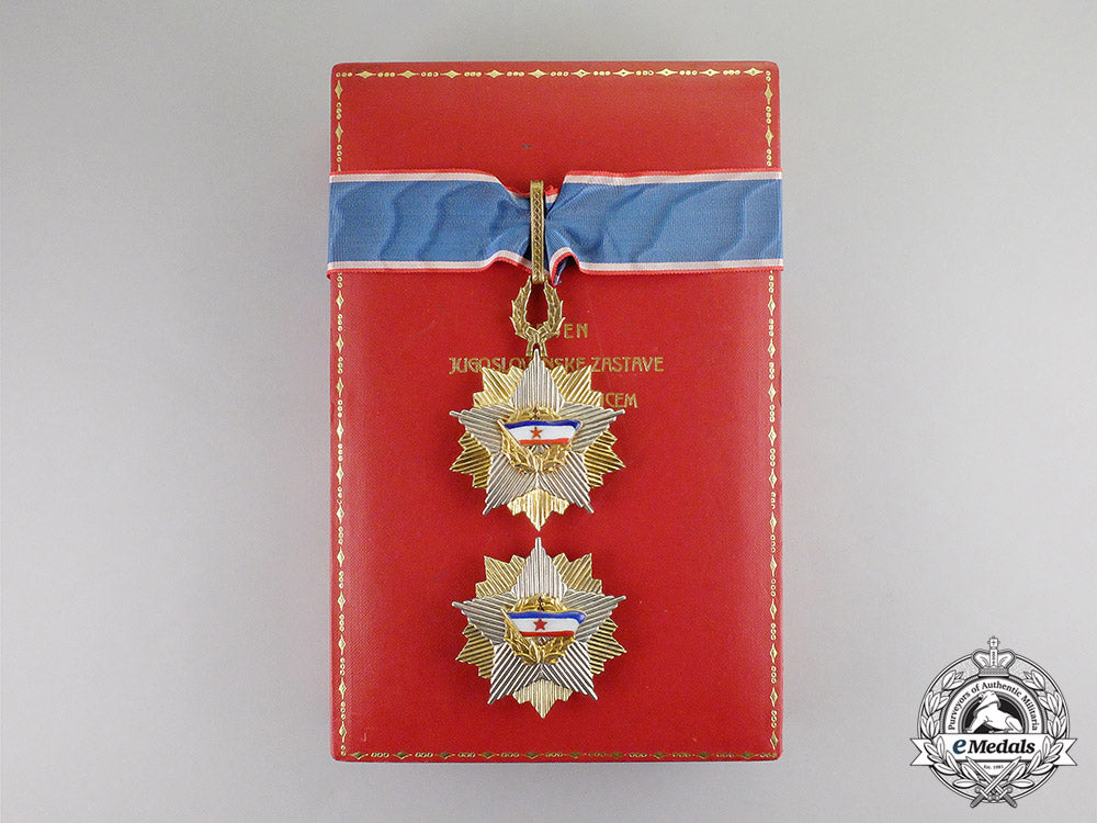 yugoslavia,_republic._an_order_of_the_yugoslav_flag_with_golden_wreath_c17-4681