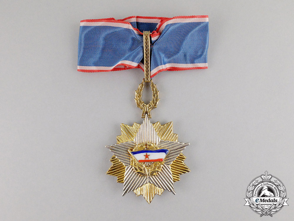 yugoslavia,_republic._an_order_of_the_yugoslav_flag_with_golden_wreath_c17-4683