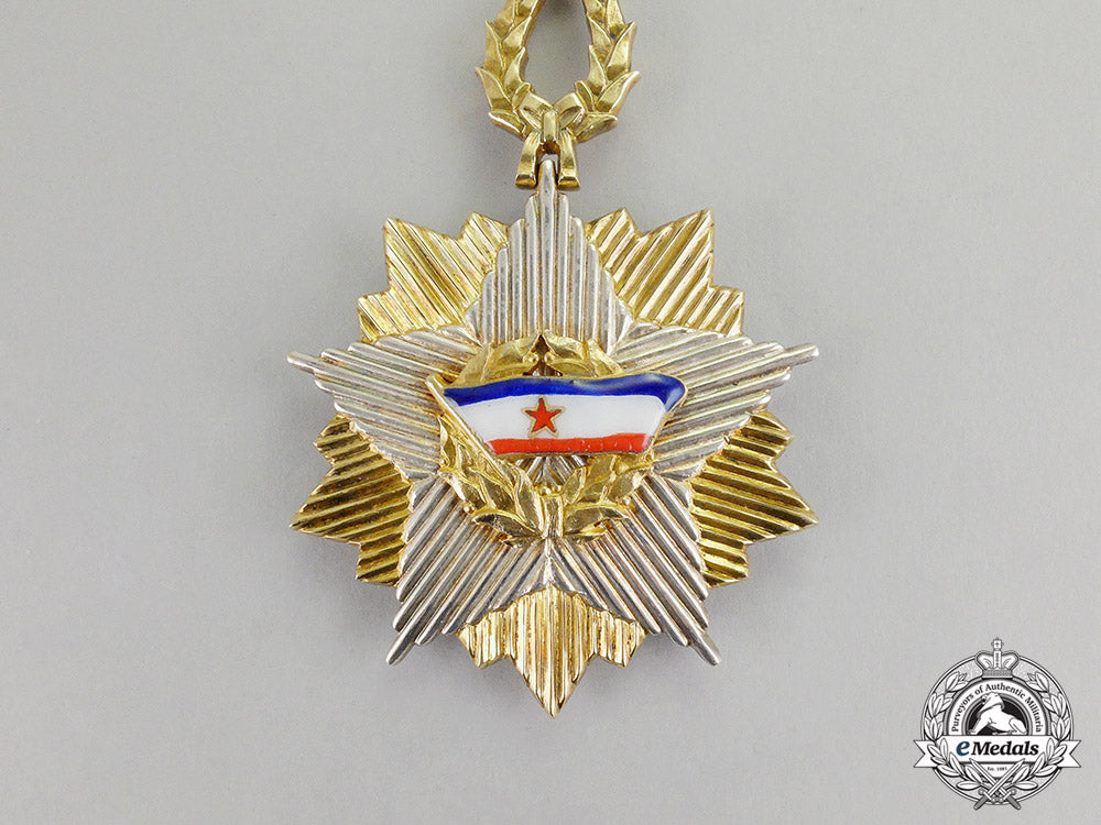 yugoslavia,_republic._an_order_of_the_yugoslav_flag_with_golden_wreath_c17-4686