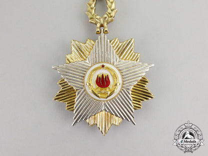yugoslavia,_republic._an_order_of_the_yugoslav_flag_with_golden_wreath_c17-4687