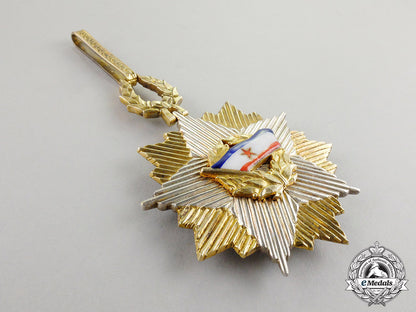 yugoslavia,_republic._an_order_of_the_yugoslav_flag_with_golden_wreath_c17-4689