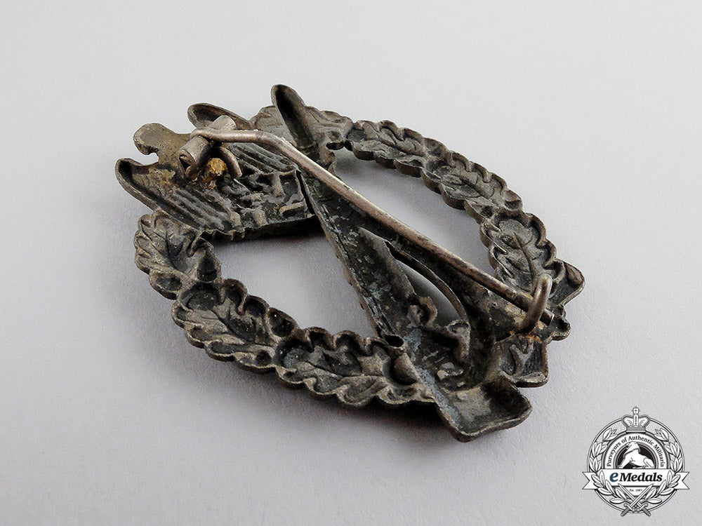 germany._a_silver_grade_infantry_assault_badge_by_f.w._assmann_c17-4850