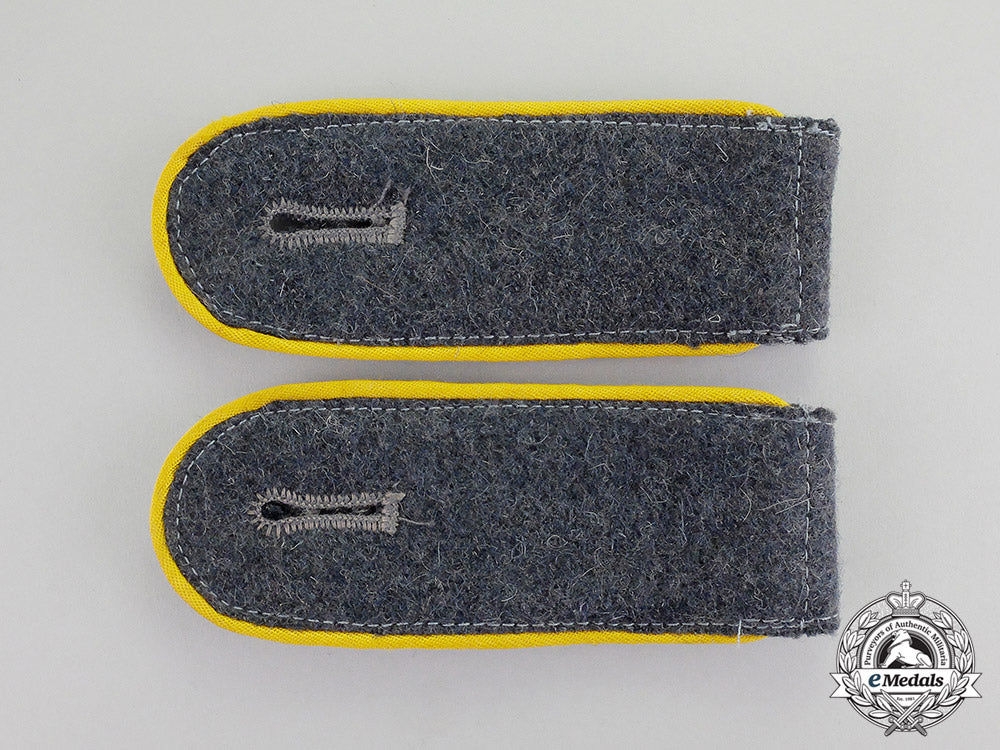 germany._a_mint_pair_luftwaffe_flight_enlisted_man’s_shoulder_boards_c17-4902