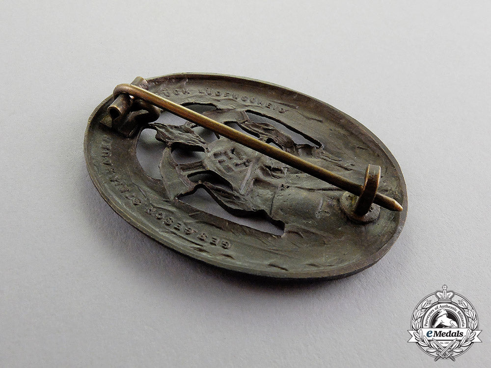 germany._a_volunteer_firefigther’s_badge_by_steinhauer&_lück_c17-5032