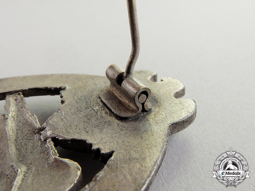 germany._a_silver_grade_tank_badge_by_ferdinand_wiedmann_c17-5093