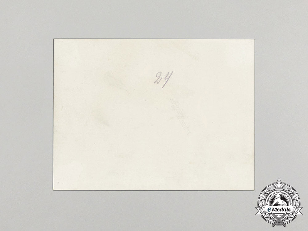 germany,_heer._a1937_photo_of_heer_soldiers_taking_the_oath_with_standard_c17-5175