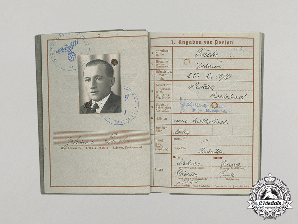 germany._a_wehrpaß&_health_book_to_obergefreiter_johann_fuchs,_wia_in_east_c17-5301