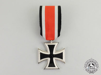 germany._a_mint_and_unissued_iron_cross1939_second_class_c17-5495