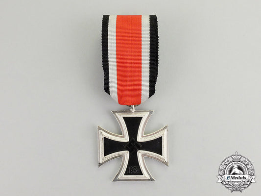 germany._a_mint_and_unissued_iron_cross1939_second_class_c17-5495