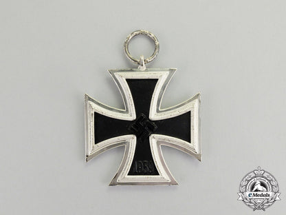 germany._a_mint_and_unissued_iron_cross1939_second_class_c17-5499