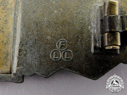 germany._a_bronze_grade_close_combat_clasp_by_friedrich_linden_c17-5673_1