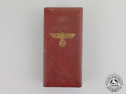 germany._a_entry_into_the_sudetenland_commemorative_medal_with_case_c17-5699