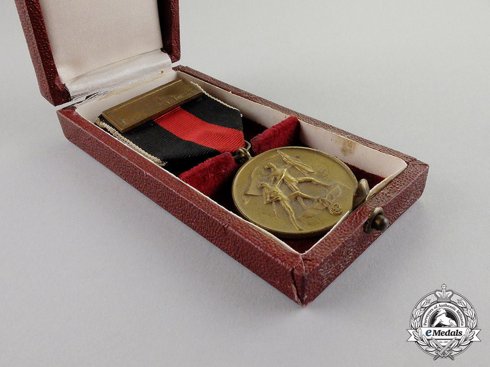 germany._a_entry_into_the_sudetenland_commemorative_medal_with_case_c17-5705