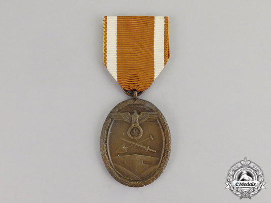 germany_a_german_west_wall_medal_c17-5742