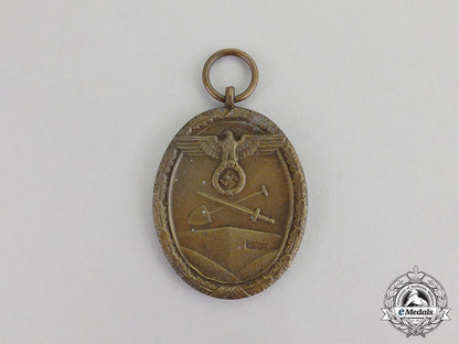germany_a_german_west_wall_medal_c17-5746