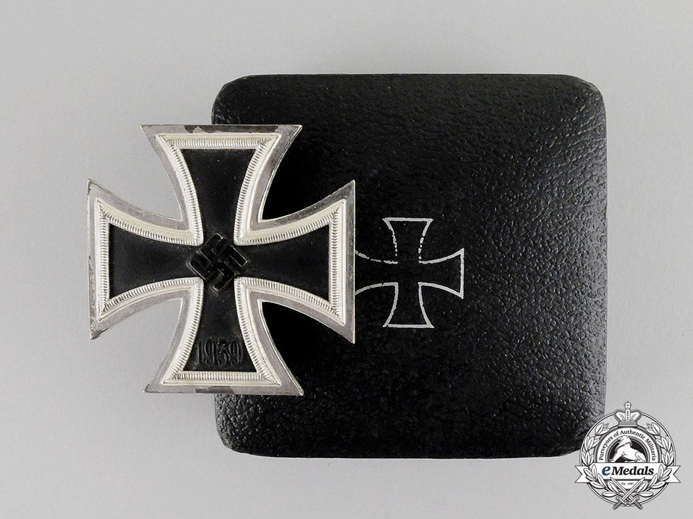 germany._an_iron_cross1939_first_class_in_case_of_issue_by_wächtler&_lange_c17-5784