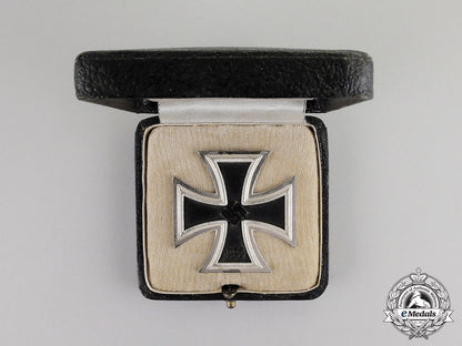germany._an_iron_cross1939_first_class_in_case_of_issue_by_wächtler&_lange_c17-5799