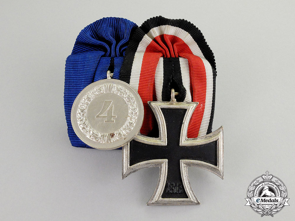 germany._a_schinkel_iron_cross1939&_wehrmacht_long_service_medal_bar_grouping_c17-5828