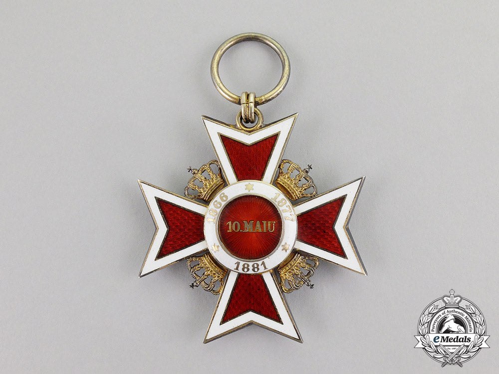 romania,_kingdom._an_order_of_the_crown,1_st_class_grand_cross_badge,_c.1940_c17-608_1