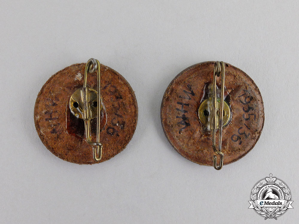 netherlands._two“_wolfsangel”_nsb_winter_donation_badges_c17-6215