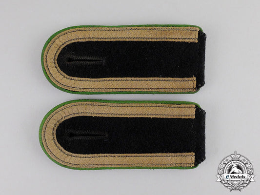 germany._a_pair_of_waffen-_ss_gebirgsjäger_unterscharfuhrer_shoulder_straps_c17-6273
