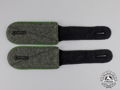 germany._a_pair_of_waffen-_ss_gebirgsjäger_unterscharfuhrer_shoulder_straps_c17-6276