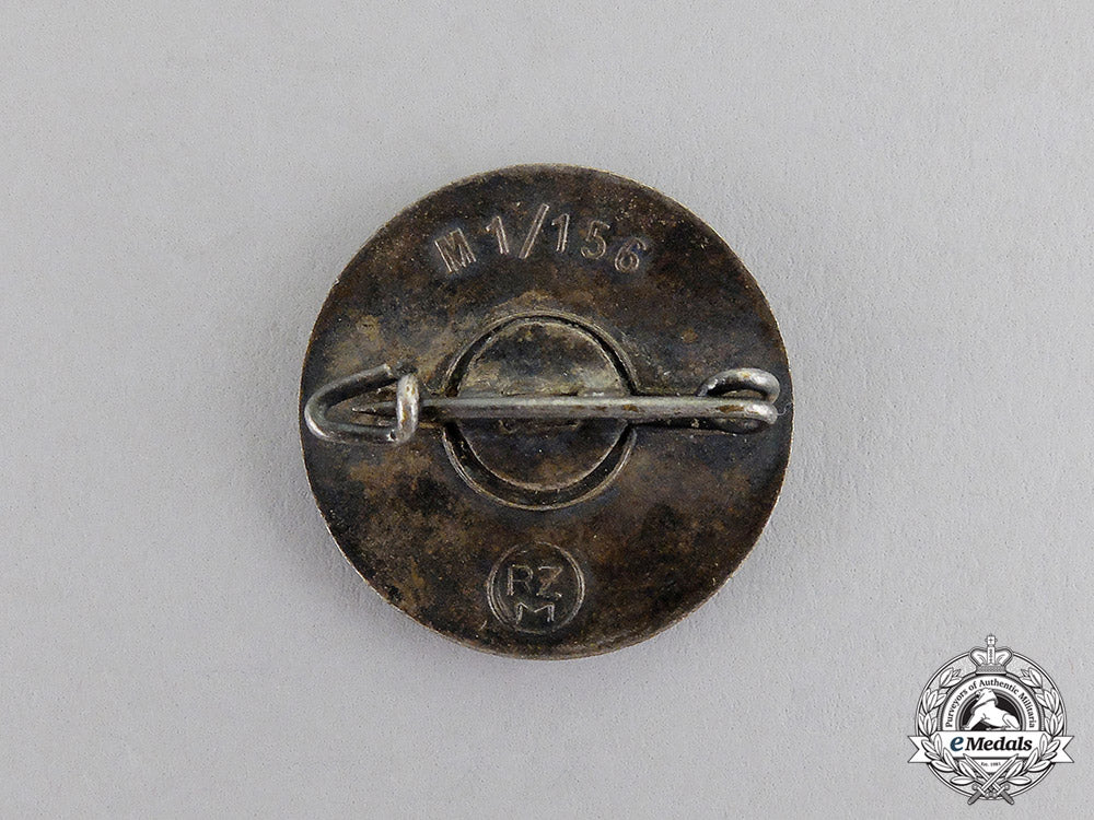 germany._a_nsdap_party_member’s_lapel_badge_by_otto_schickle_of_pforzheim_c17-6331