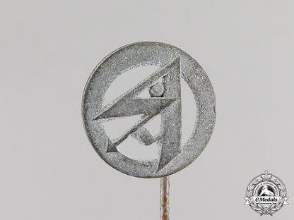 germany._five_third_reich_period_stick_pins_and_badges_c17-6442