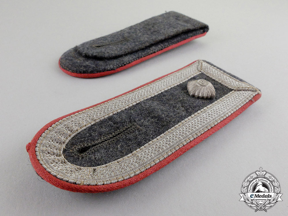 germany._a_complete_set_of_luftwaffe_ground_division_insignia_c17-6543