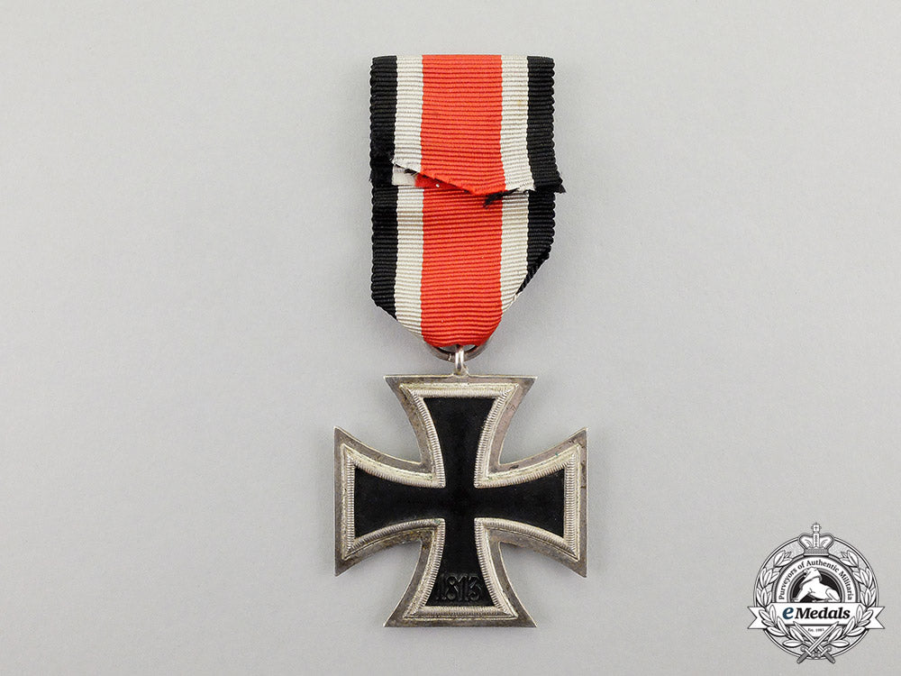 germany._an_iron_cross1939_ii_class_c17-668