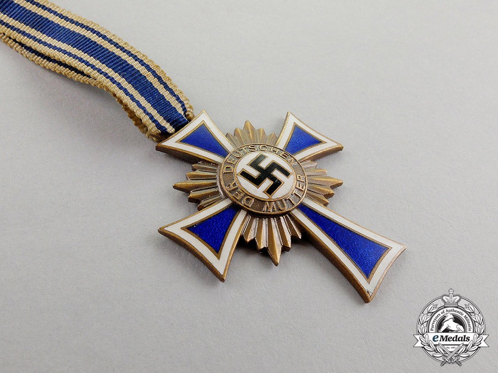 germany._a_bronze_grade_cross_of_honour_of_the_german_mother_c17-6820