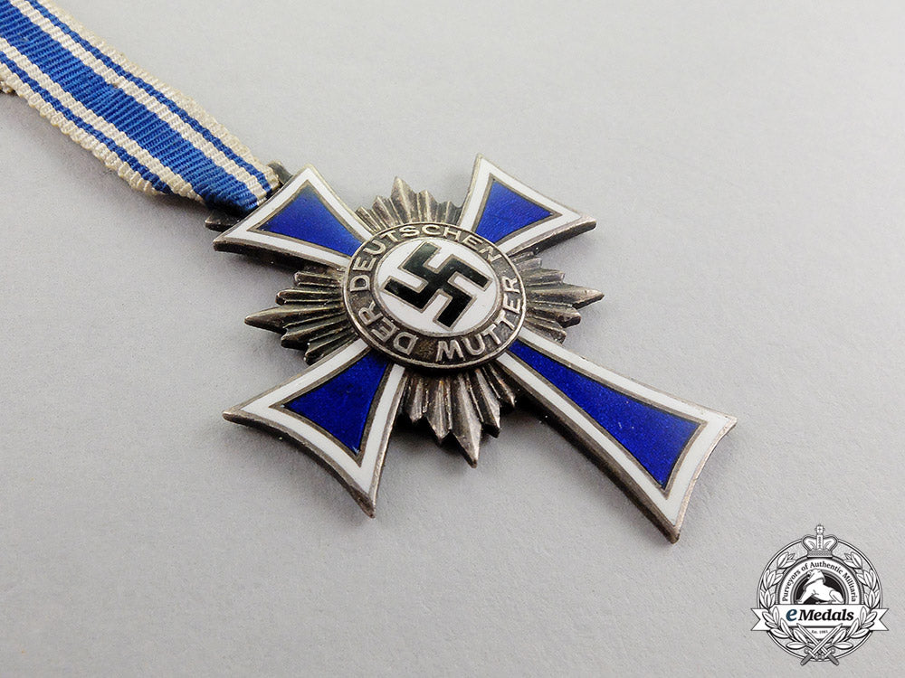 germany._a_silver_grade_cross_of_honour_of_the_german_mother_c17-6826