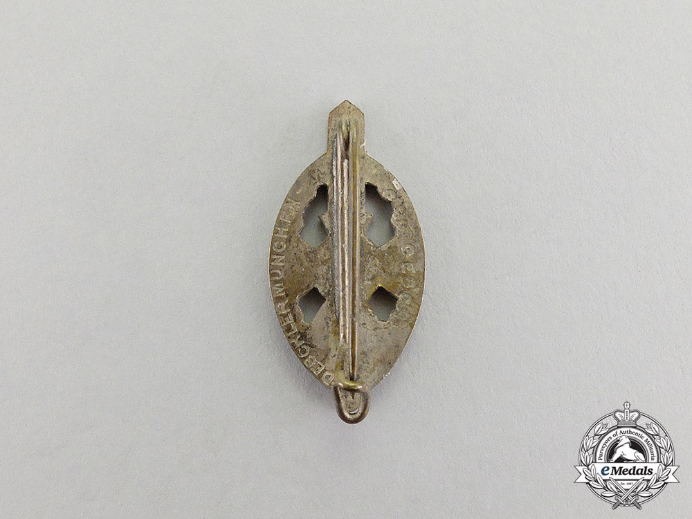 germany._an_nskov(_national_socialist_war_victim’s_care)_membership_badge_c17-6830