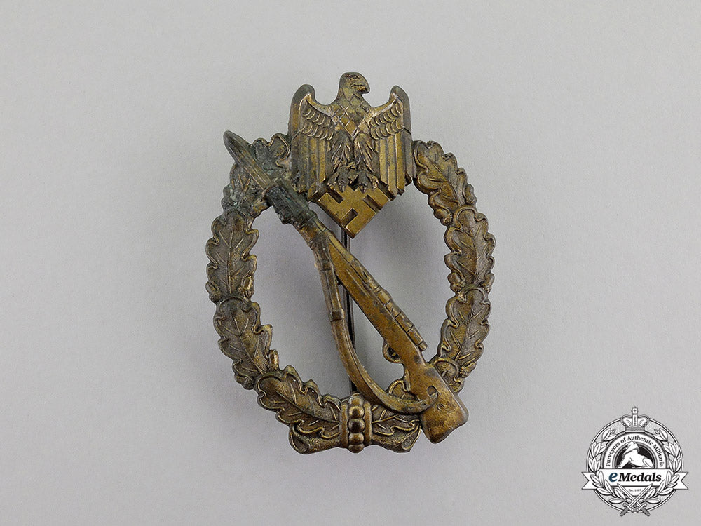 germany._a_bronze_grade_infantry_assault_badge_by_an_unknown_maker_c17-6873