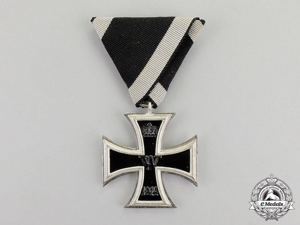 germany._a_mint_and_unissued_iron_cross1914_second_class;_brass_core_version_c17-6880