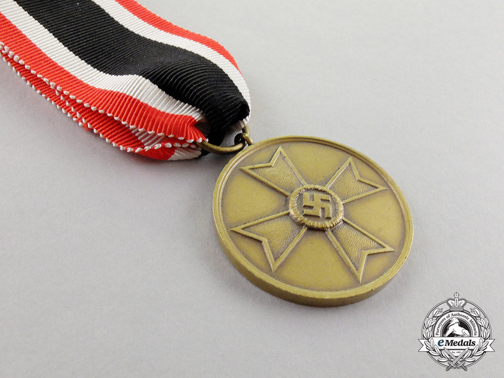 germany._three_war_merit_medals_and_second_class_crosses_c17-6900