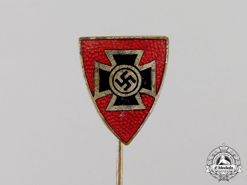 germany._four_third_reich_period_stick_pins_c17-6911